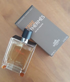 عطر مردانه تق هرمس(terre de hermes) چوبی خاکی مرکباتی ۴فصل