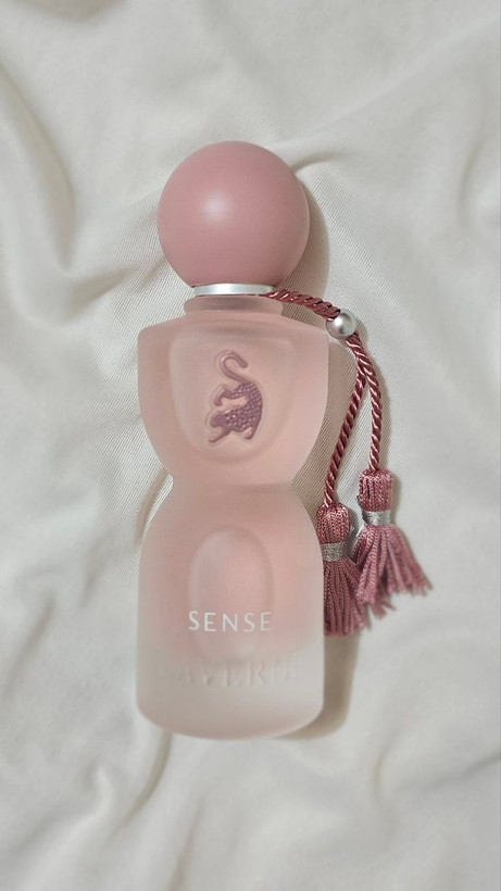 جورجینا سنس لاورن Gorgina Sens Laverne